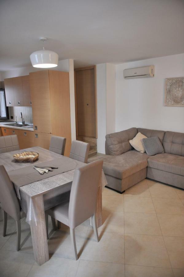 Dimora Monaco Apartment โมโนโปลี ภายนอก รูปภาพ
